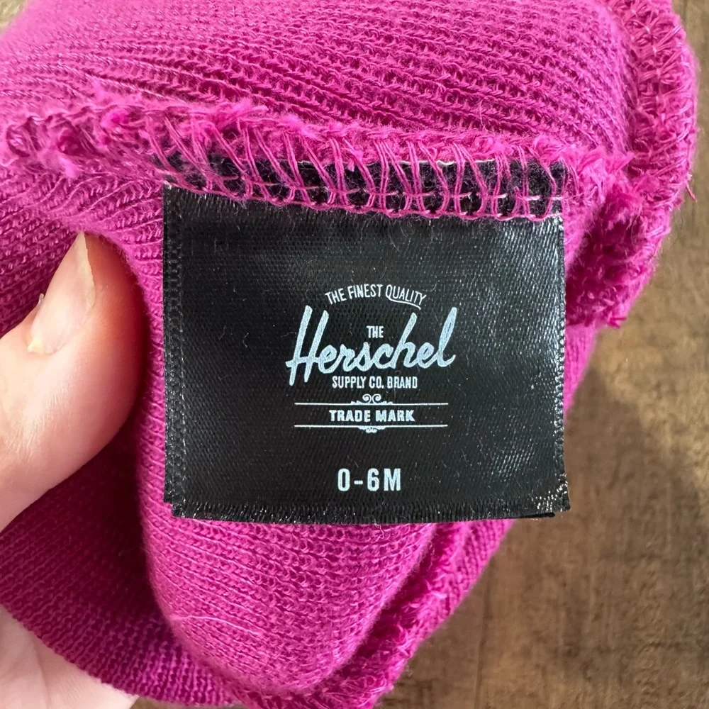 The Herschel Supply Company Brand 0-6 Months Fuchsia Pink Baby‎ Beanie Toboggan